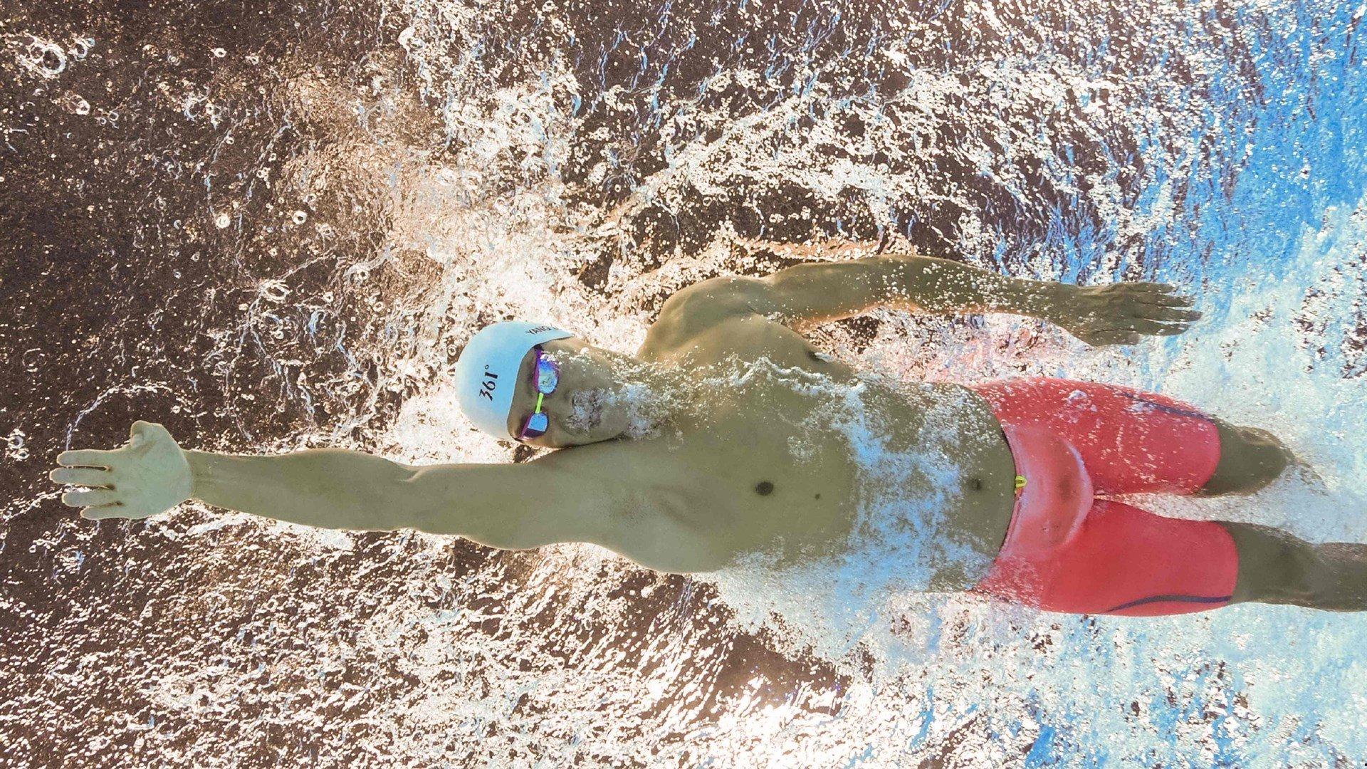 江苏男篮深情告别功勋外援马尚·布鲁克斯,好好打,别回来了!