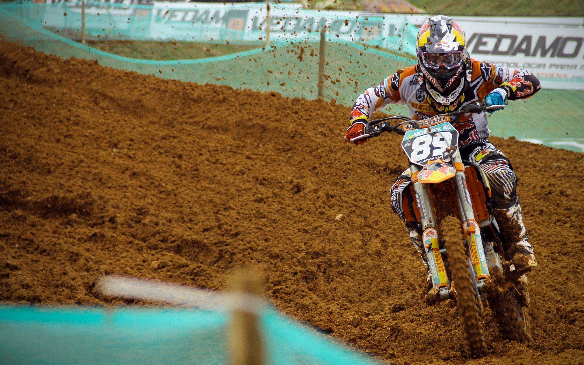 体坛午爆｜U16国足亚预赛突围晋级正赛 中国男篮世预赛今晚客场硬撼韩国